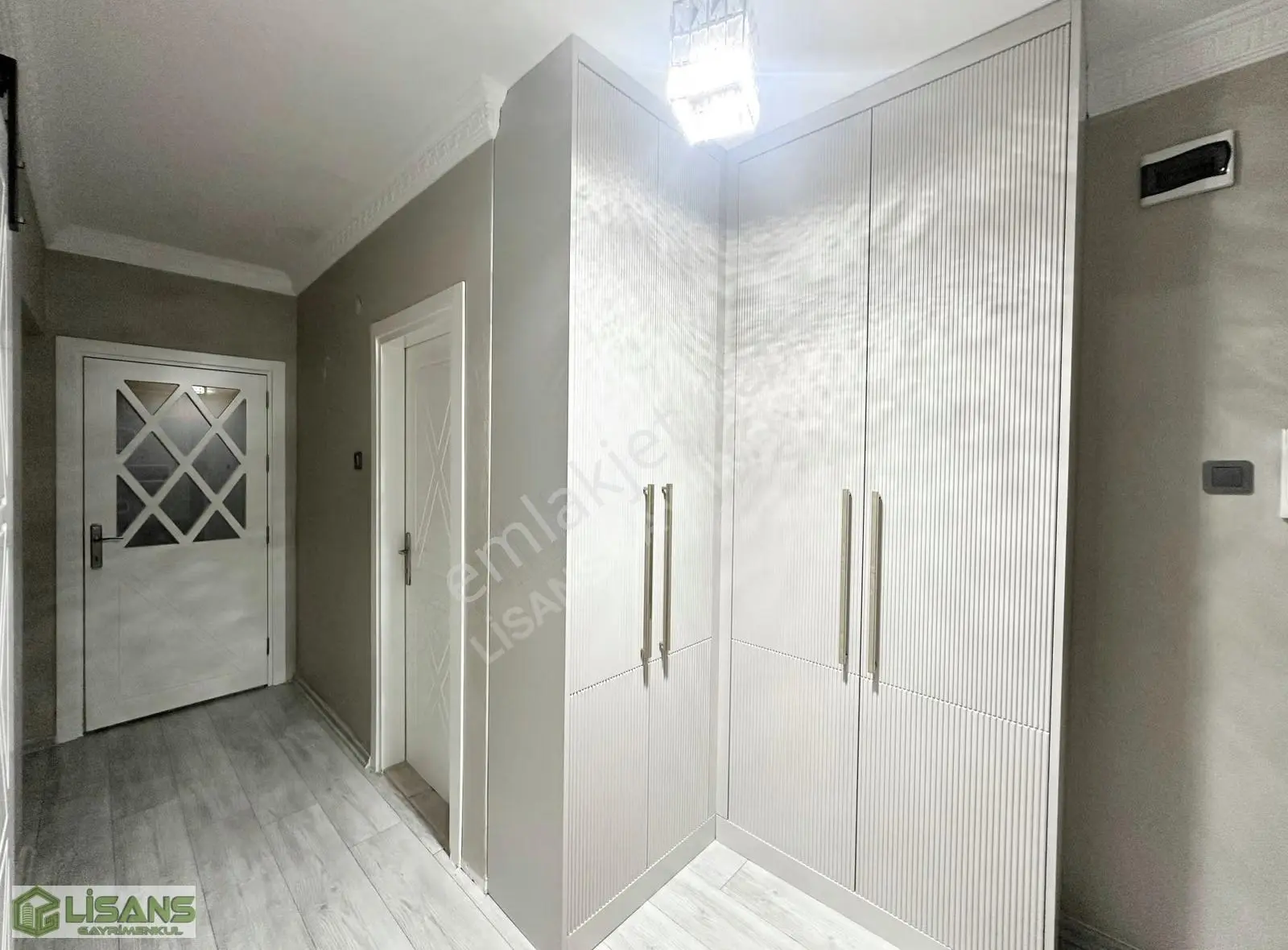 Mavi_bulvar_inan_dondurma_kasım_sacide_okulu_civarı_eşyalı_2+1 - Görsel 31