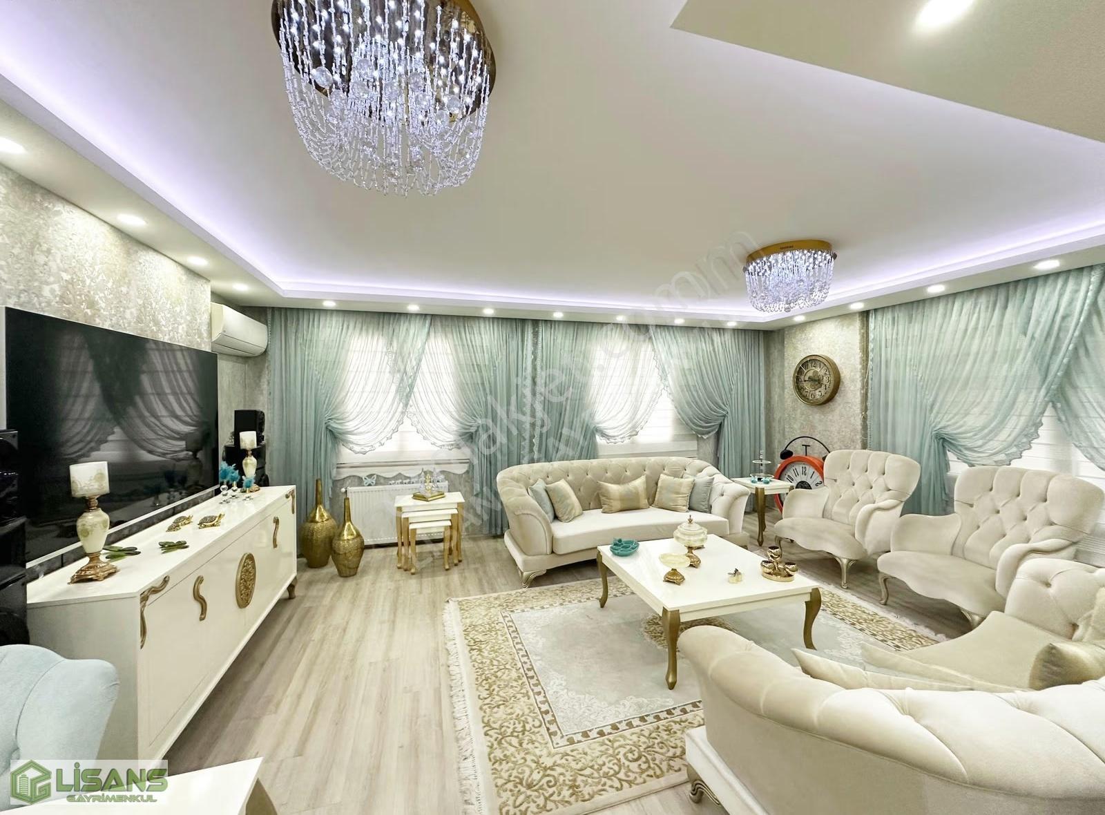 Hayalpark_groseri_sezar_kızılay_civarı_sitede_lüks_ekstralı_4+1