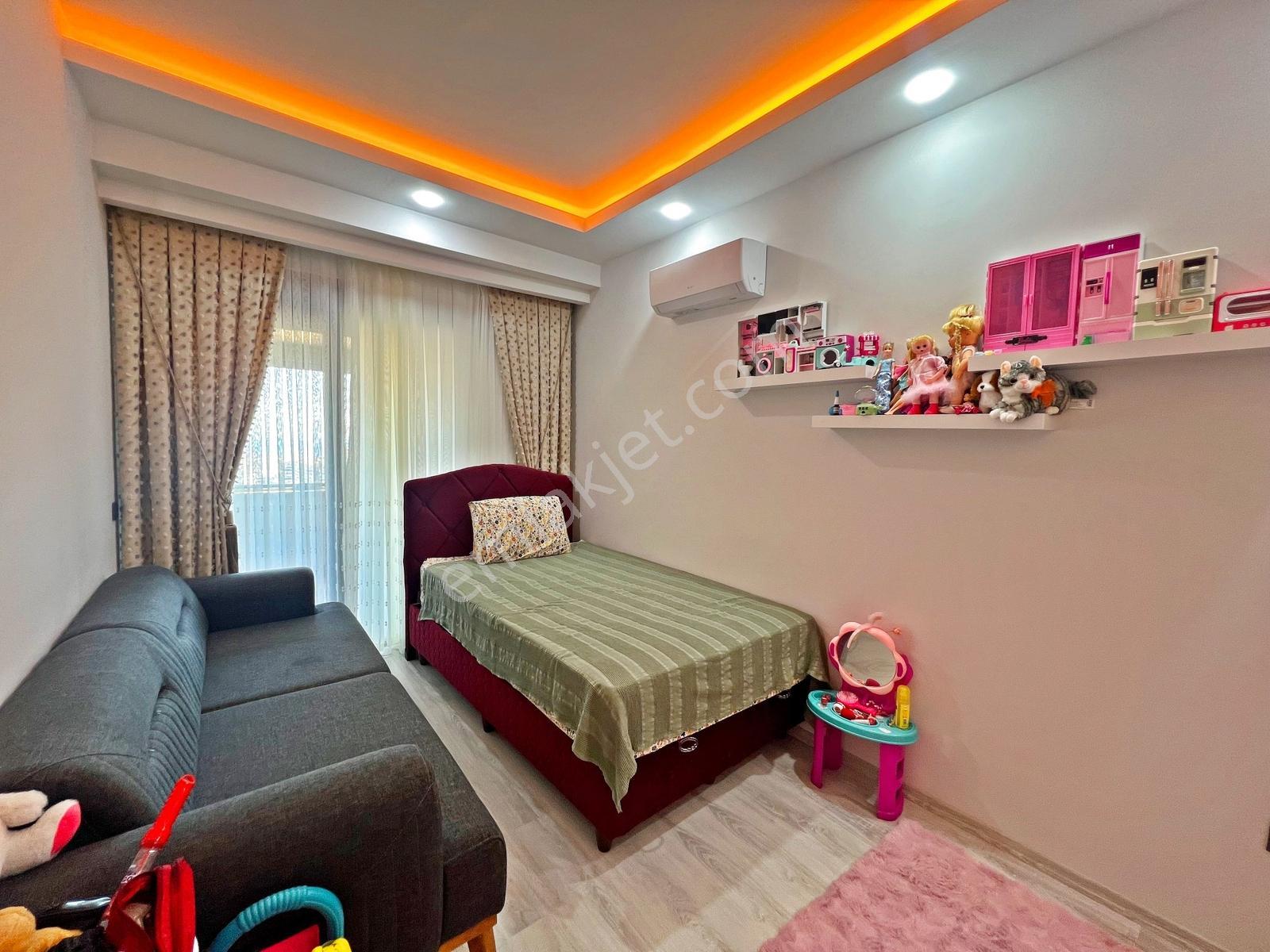 Alanya Çıplaklıda Satılık 3+1 Site İçi Manzaralı Dubleks Daire - Görsel 11