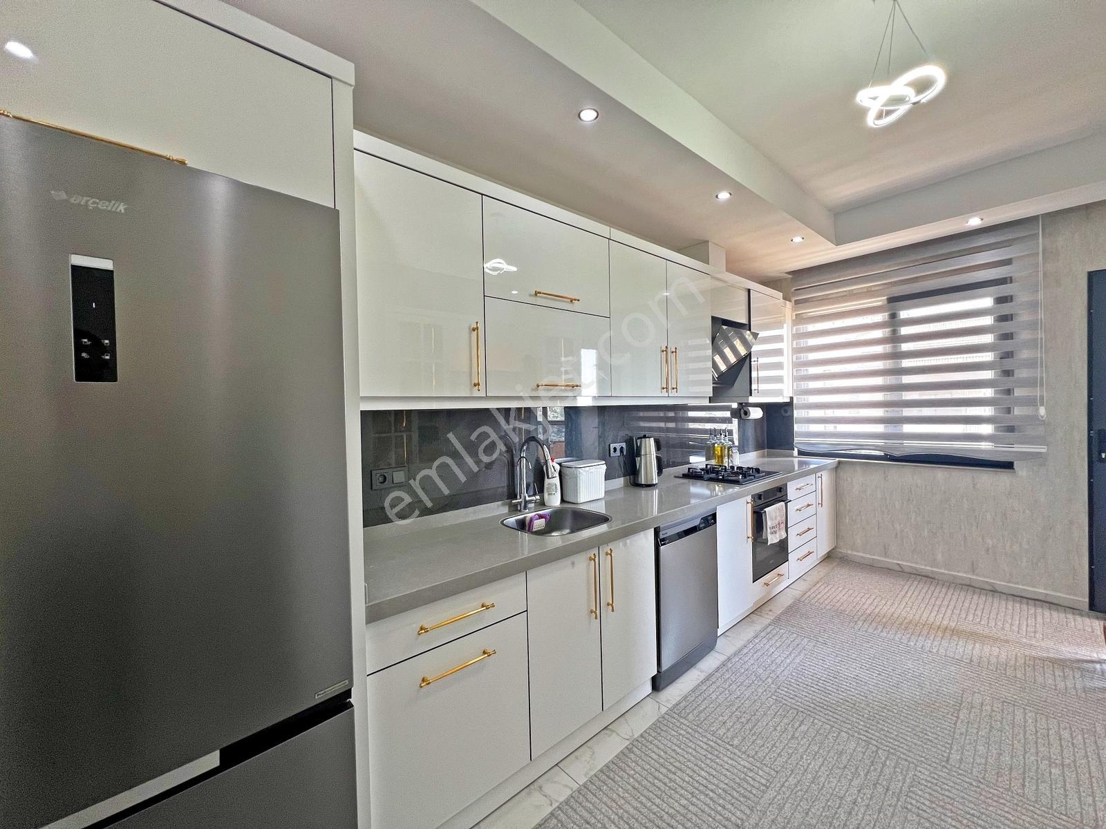 Alanya Çıplaklıda Satılık 3+1 Site İçi Manzaralı Dubleks Daire - Görsel 12