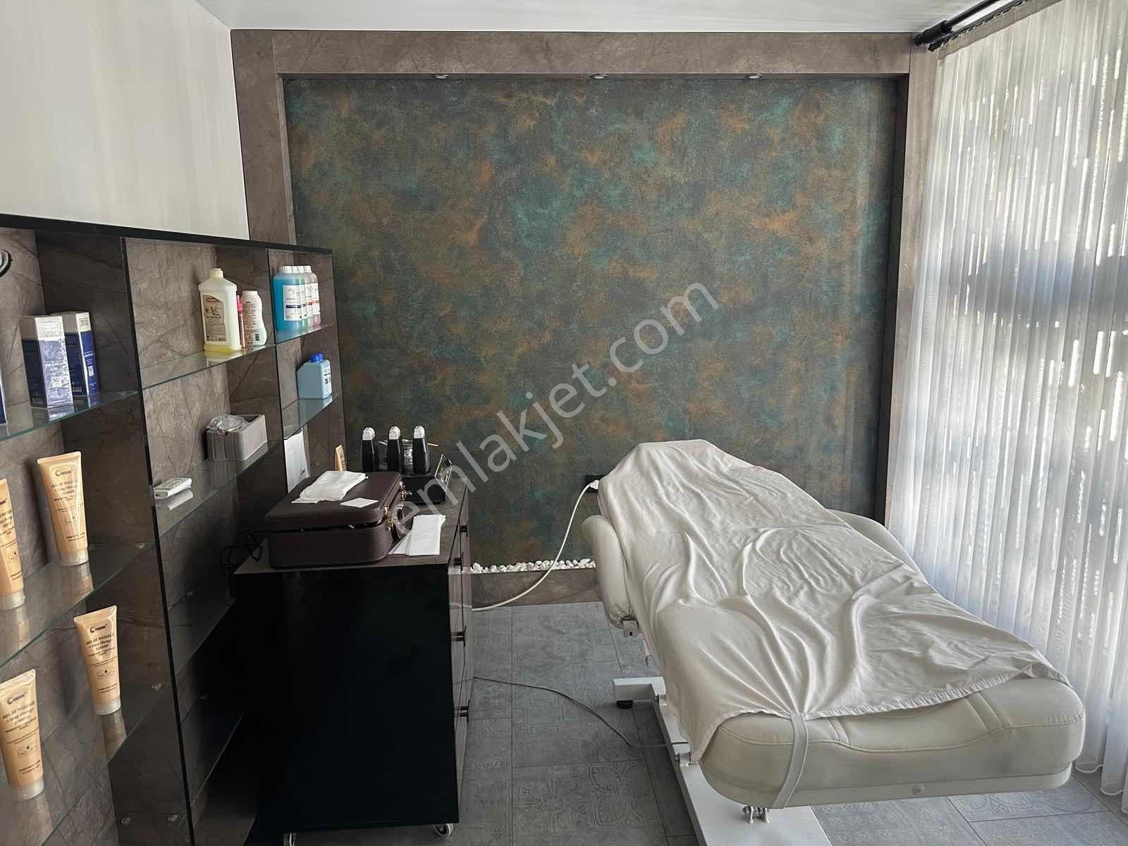 Karacabeyin Prestijli Noktalarında Devren Kiralık Kuaför - Görsel 15