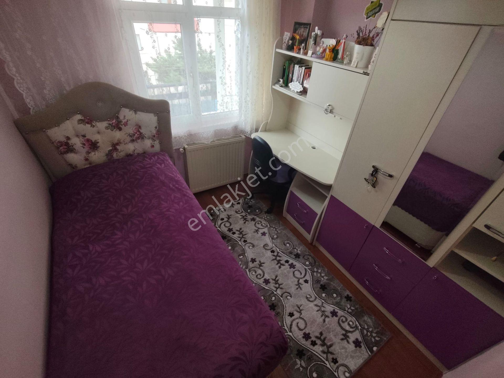 Yılmaz Gayrimenkulden Osmanlı Mahallesinde 3+1 Kupon Daire Ara Katta - Görsel 3