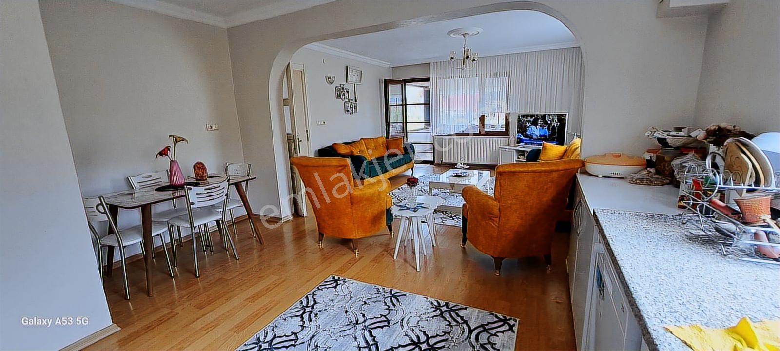 Karapürçek'te 945 M2 Arsa İçinde Satılık 2 Katlı Müstakil Ev - Görsel 21