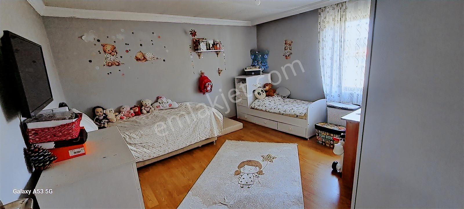 Karapürçek'te 945 M2 Arsa İçinde Satılık 2 Katlı Müstakil Ev - Görsel 31