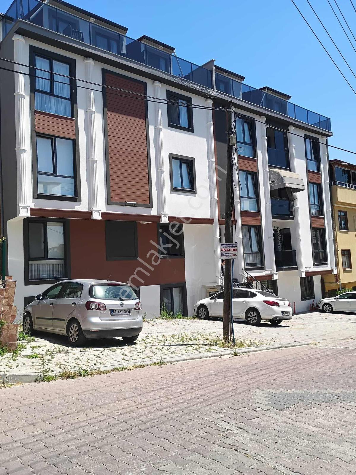 Tarcanlar'dan İzmit Kuruçeşmede Satılık 3+1 Çatıdublex