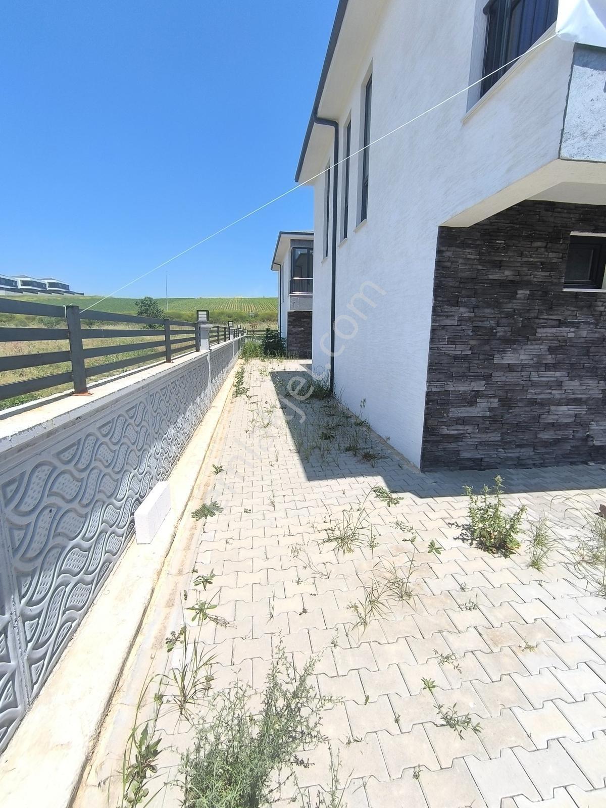 Kariyer'den Mobiliyum Karşısı Satılık 240 M² 4+1 Bahçeli Villa - Görsel 4