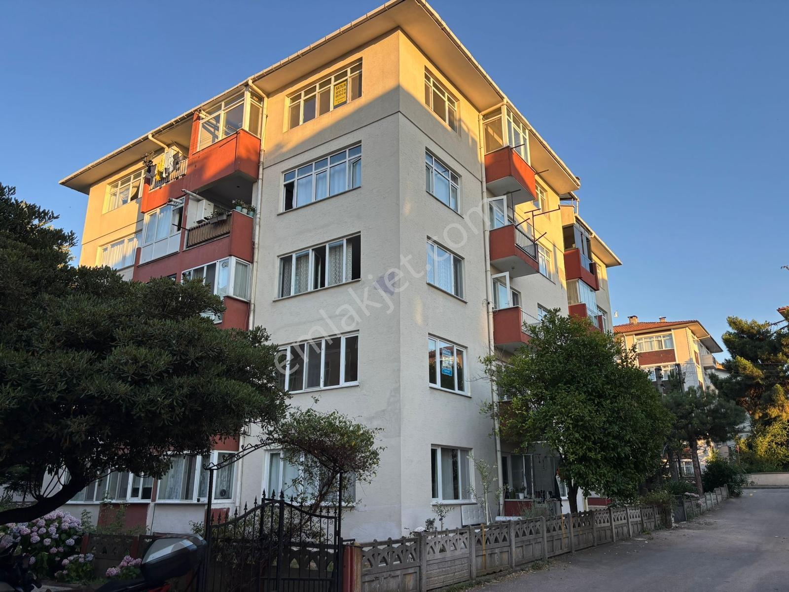 Değirmendere Deniz Manzaralı 3+1 Satılık Daire