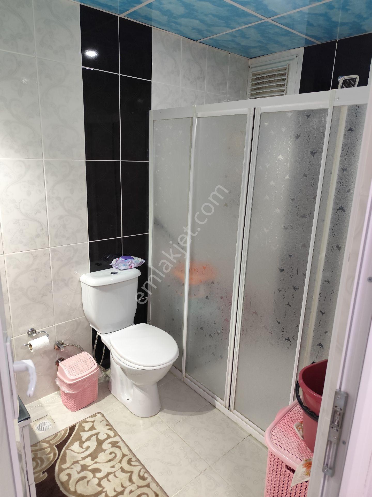 Sahibinden Merkezi Konumda Yeni Köy Garaji Civarinda Lüks Full Yapılı 4+1 Daire - Görsel 13