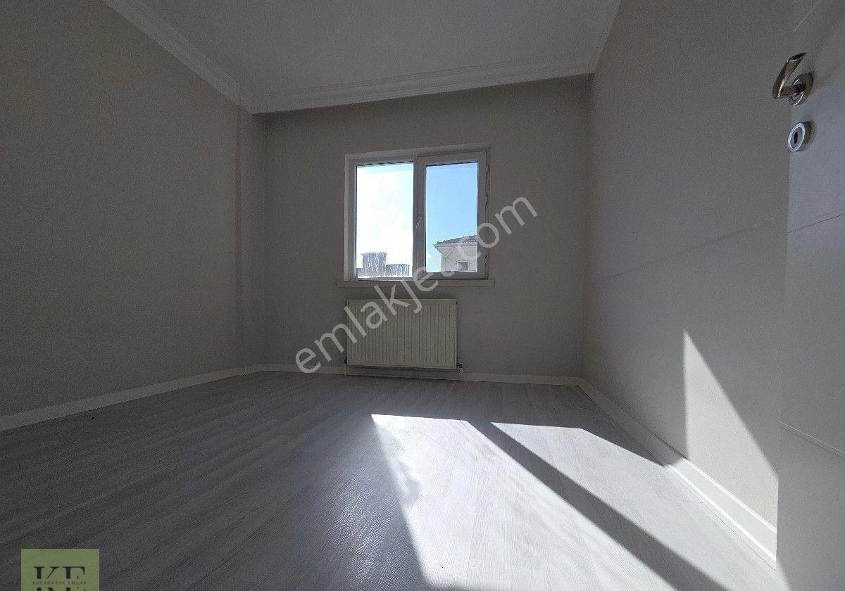 Sincan Ankara Mareşalda 3+1 Katta Yapılı Kiralık Daire - Görsel 8