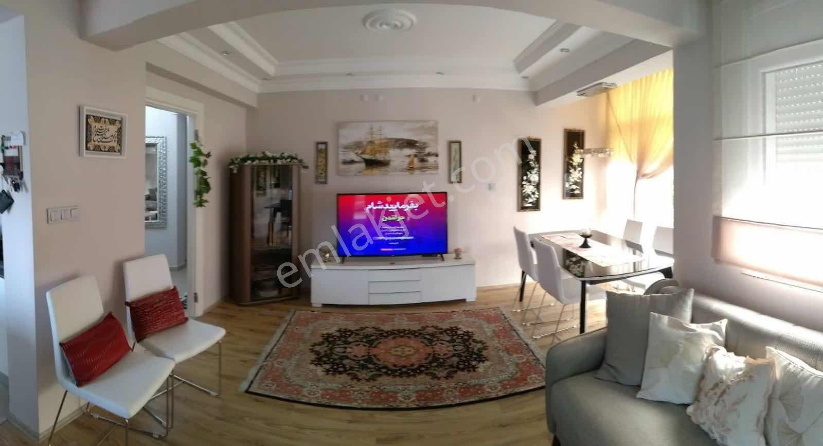 Kuşadası Kadınlar Denizin'de Site İçersinde Full Eşyalı Satılık - Görsel 14