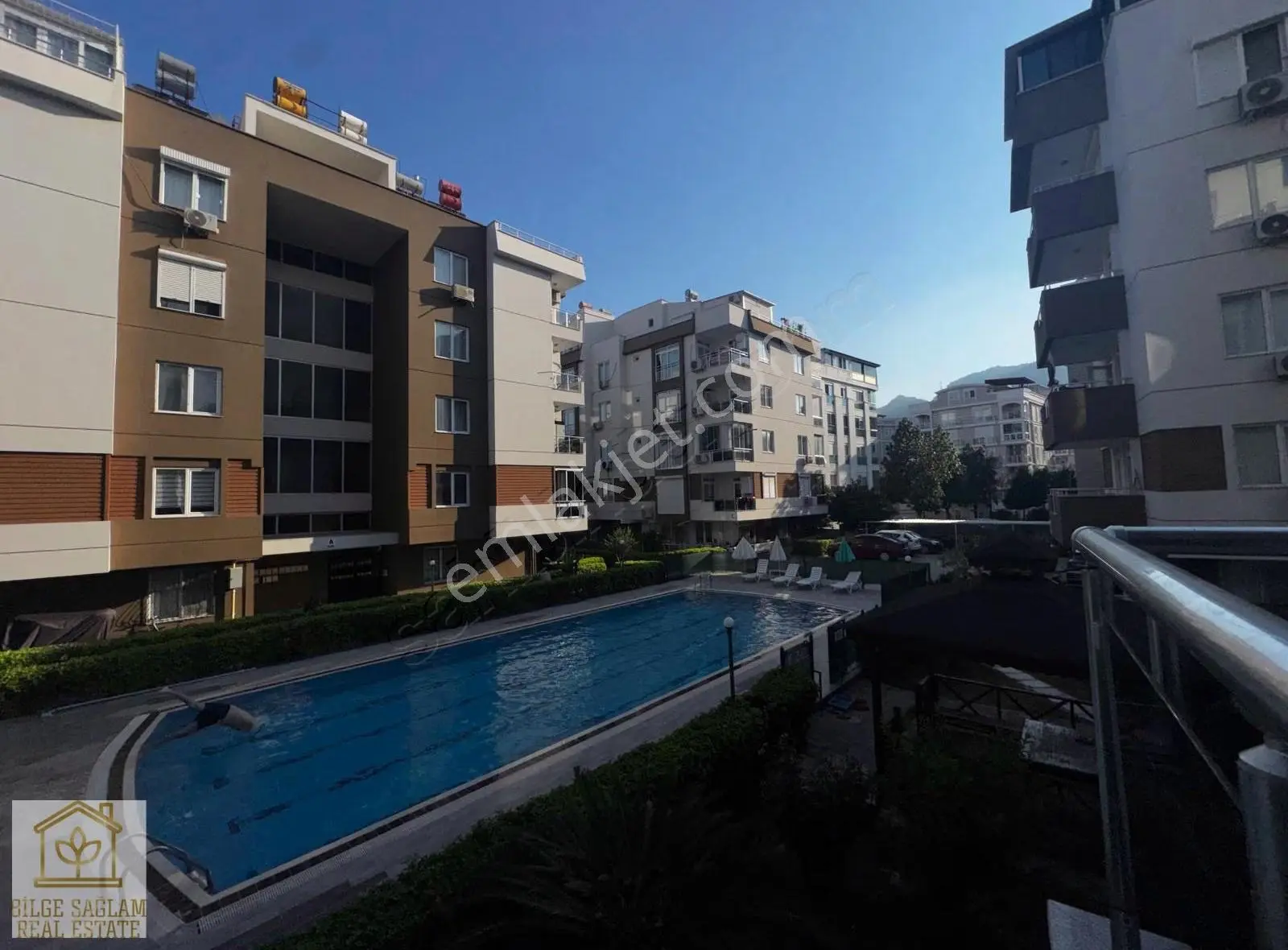 Bilgeden Limana Yakın Sitede Geniş Eşyasız 2+1 Kiralık Daire