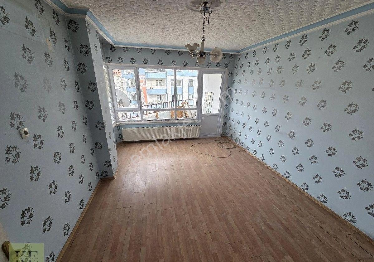 Ankara Sincan Atatürkte Geniş Metrekare Asansörlü Açık Cepheli Mükemmel Lokasyonlu Kiralık İşyeri - Görsel 3