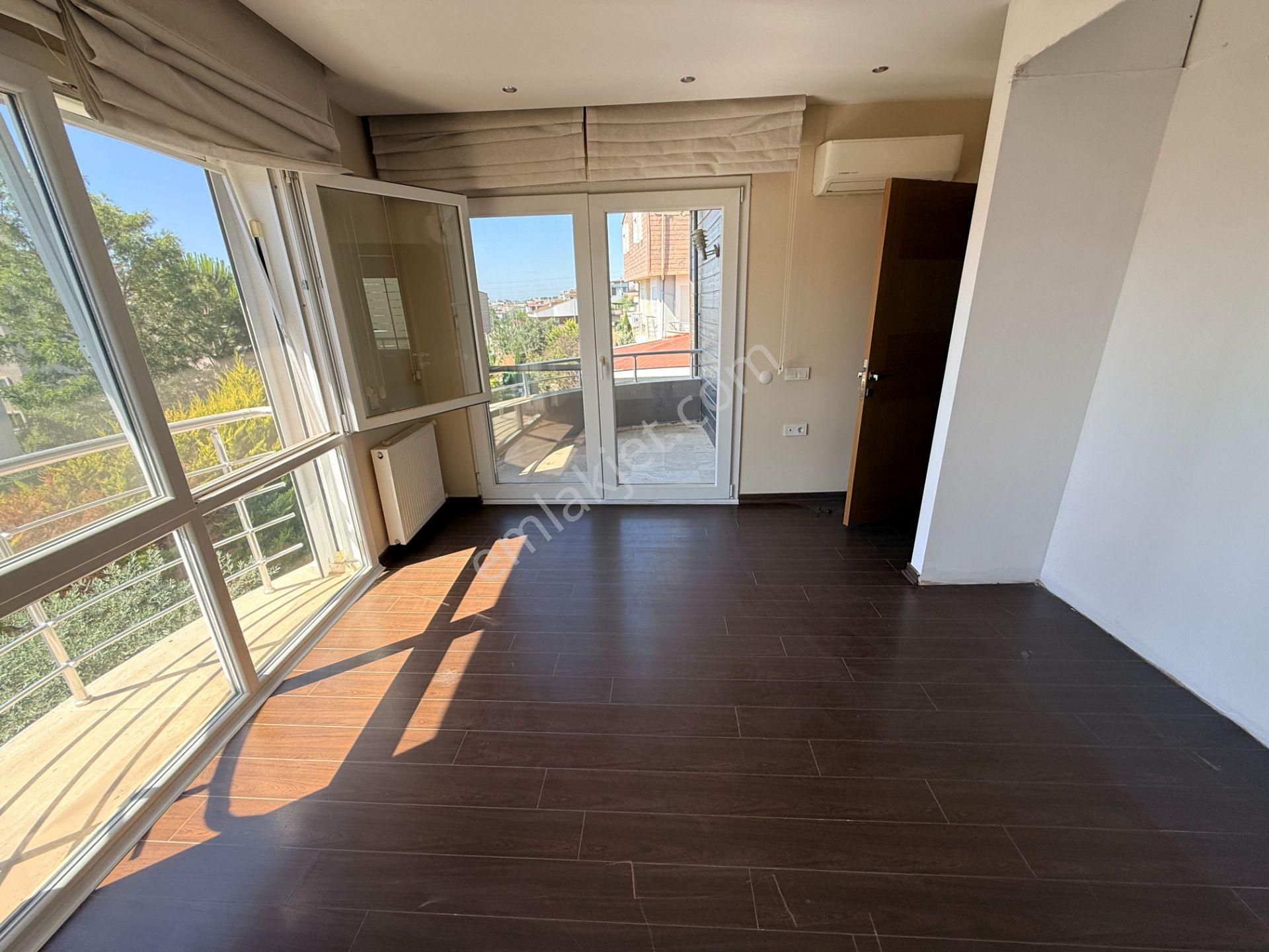 Güzelbahçe Yelki'de, Site İçinde Lüks 4+2 Fourplex - Görsel 16