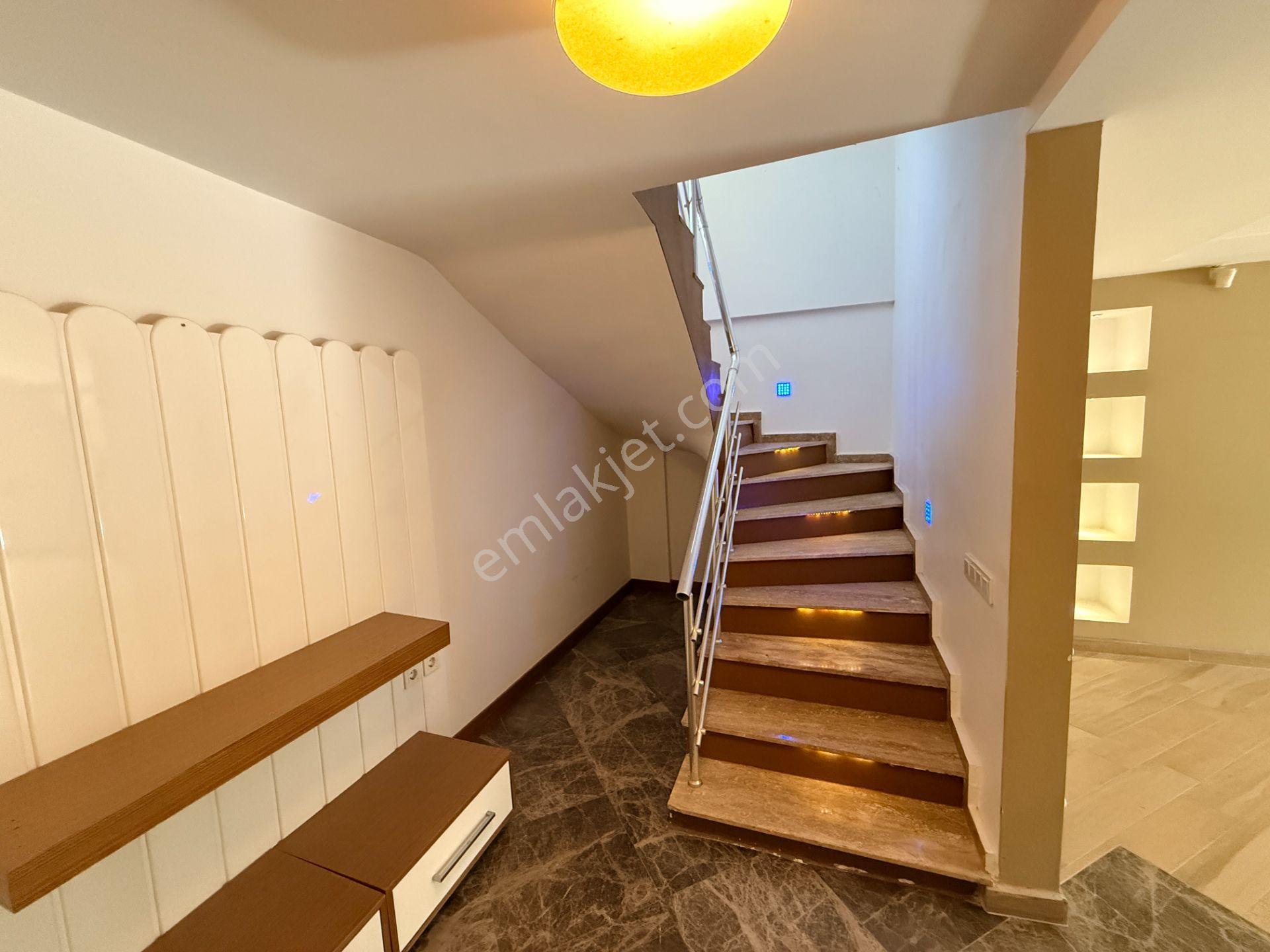 Güzelbahçe Yelki'de, Site İçinde Lüks 4+2 Fourplex - Görsel 15