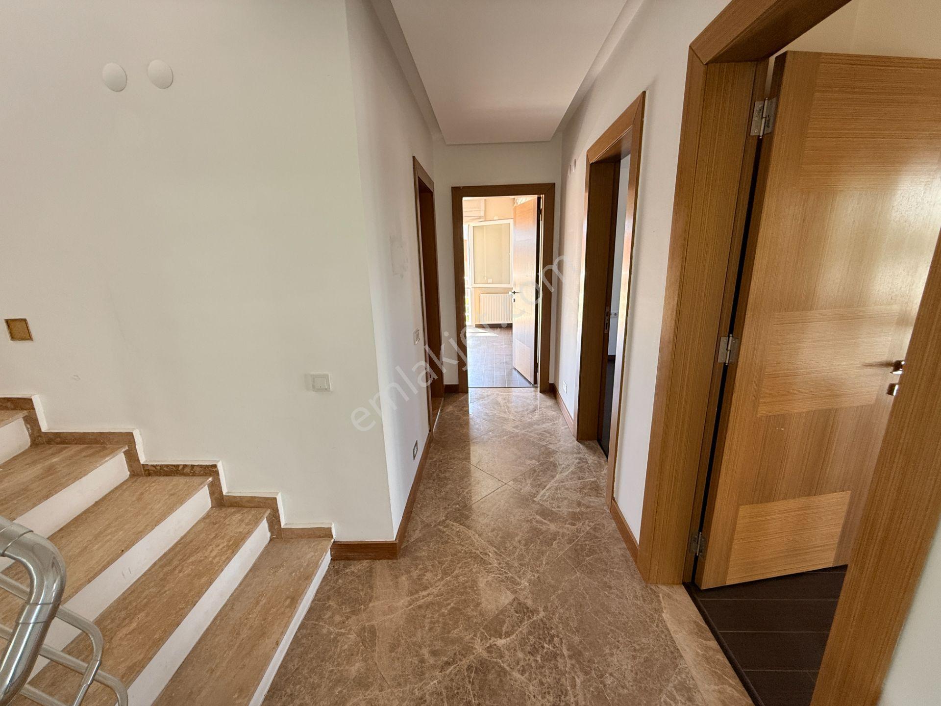 Güzelbahçe Yelki'de, Site İçinde Lüks 4+2 Fourplex - Görsel 22