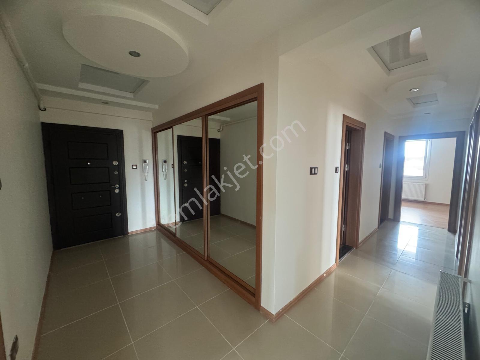 Rw.beta'dan Cağaloğlu Bulvarı Tuğra Evlerinde Kiralık 4+1 Daire - Görsel 17