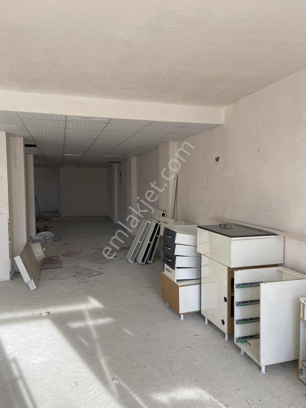 Ayvacık Caddesinde 220m2 Kiralık Dükkan - Görsel 6