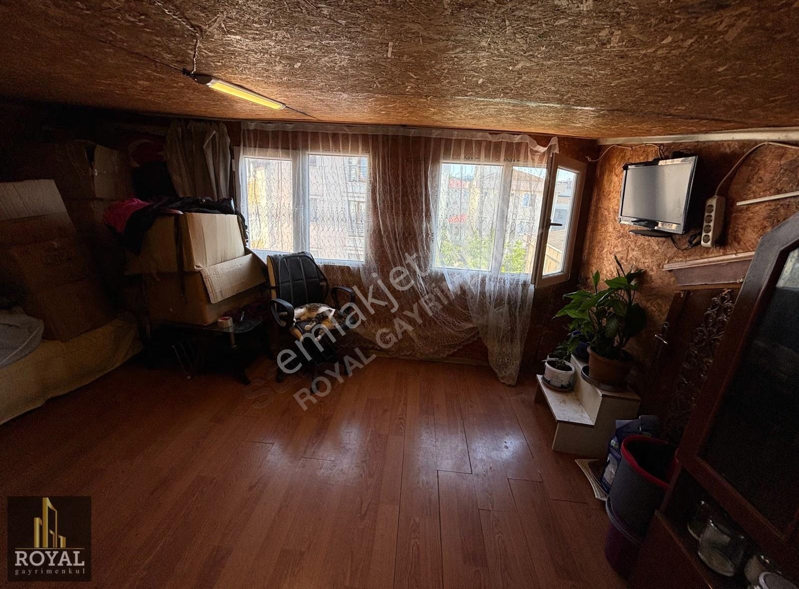 Metroya 3 Dakika | Parseller'de 200 M² Geniş 6+1 Çatı Dubleksi - Görsel 22