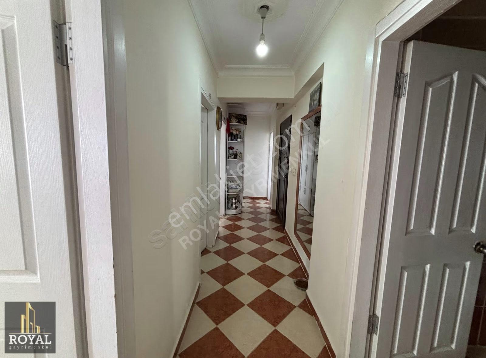 Metroya 3 Dakika | Parseller'de 200 M² Geniş 6+1 Çatı Dubleksi - Görsel 8
