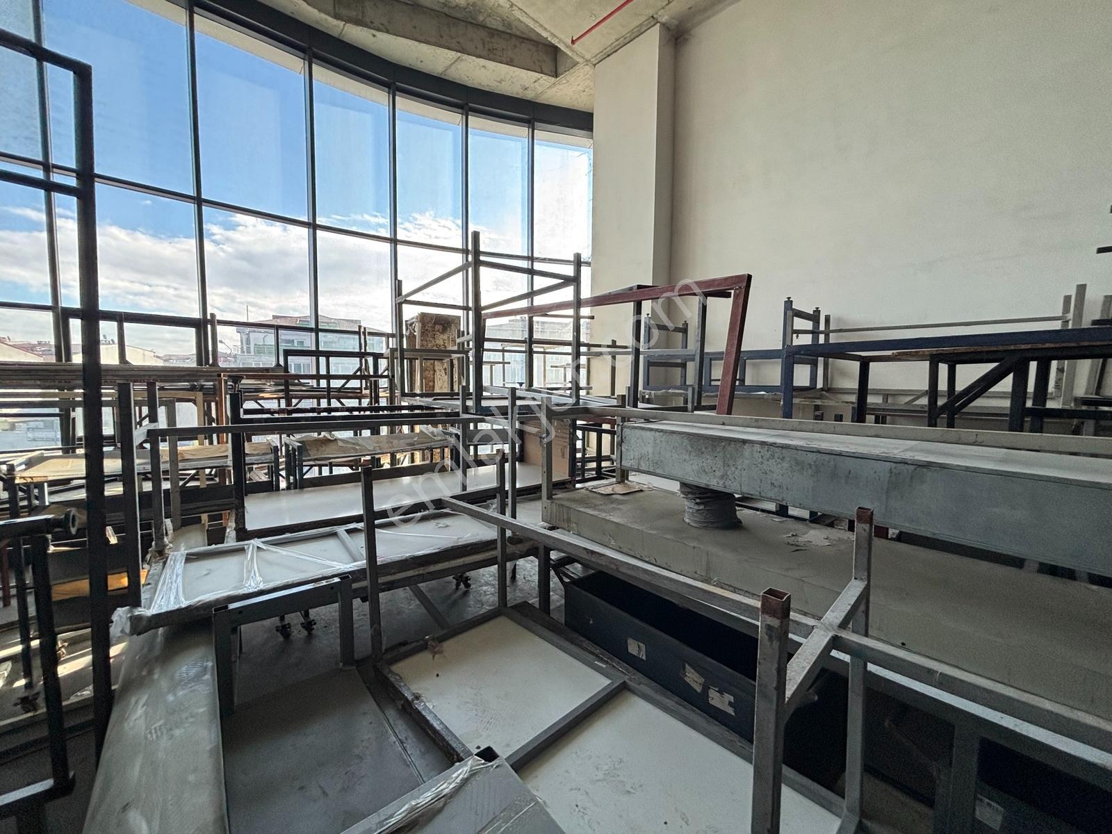 Aktim 2 İş Merkezinde Kiralık Boş 320 M2 İmalathane - Görsel 8