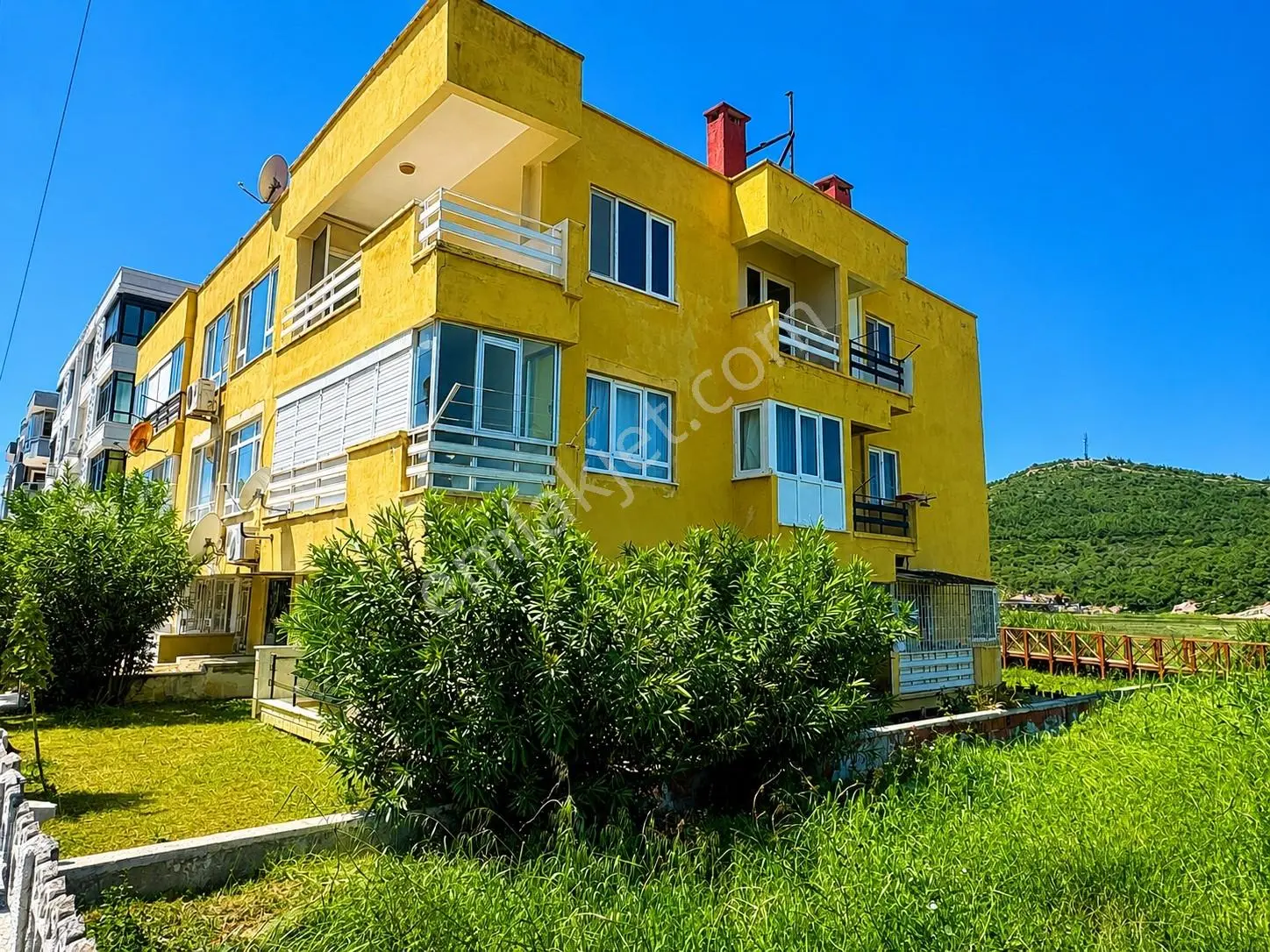 Umas Solution'dan Sarımsaklı Da Deniz Manzaralı Daire