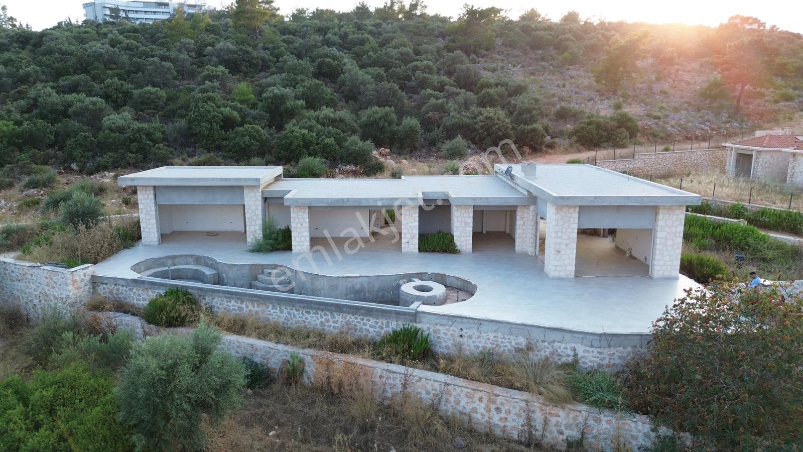 Kaş Patara'da Tasarım Harikası Natamam 3+1 Villa - Görsel 12