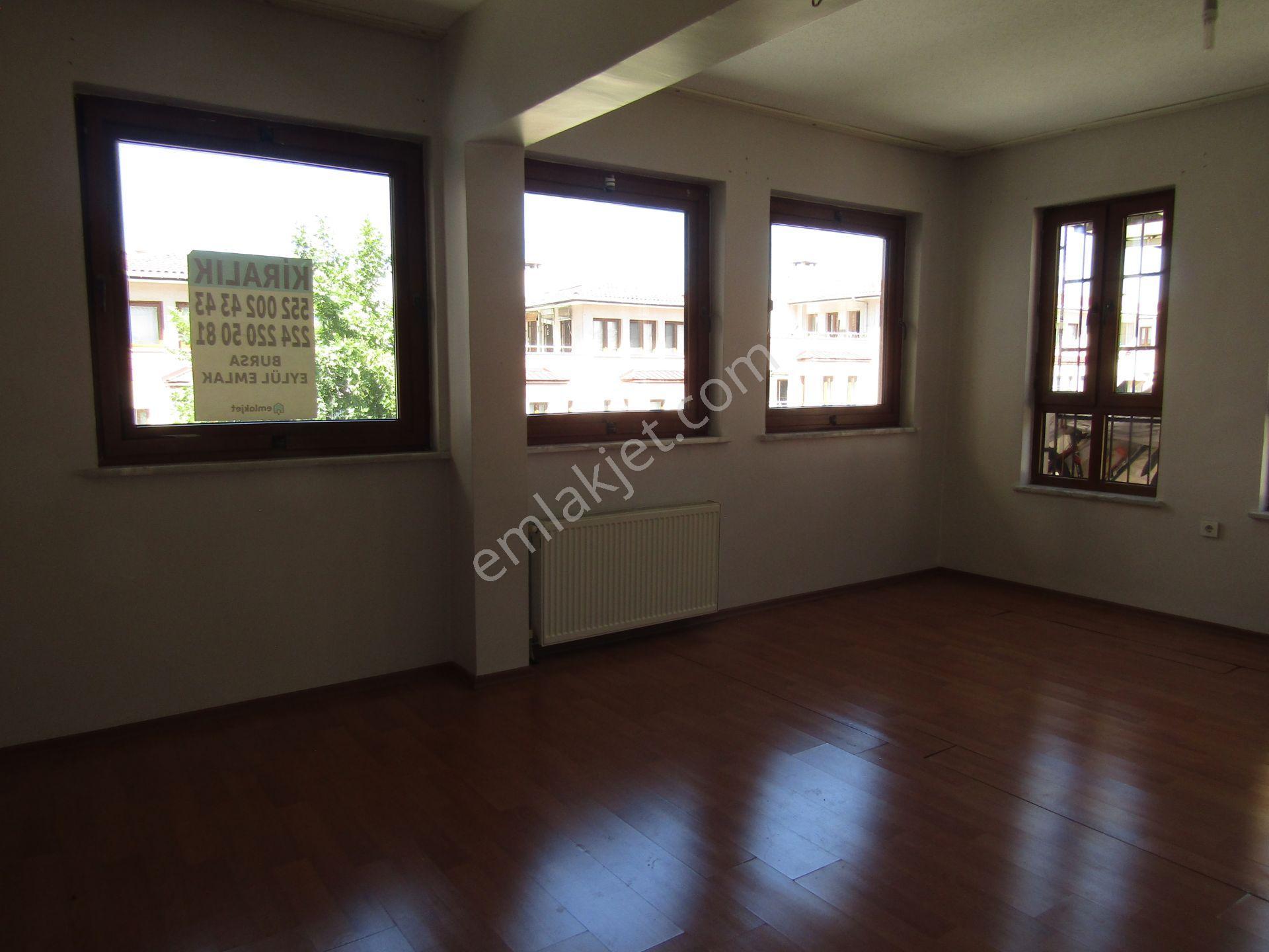 Doğanbey Kısakatlarda 3+1 140m2 3.kat Kombili Balkonlu Kiralık Daire 33bintl - Görsel 18