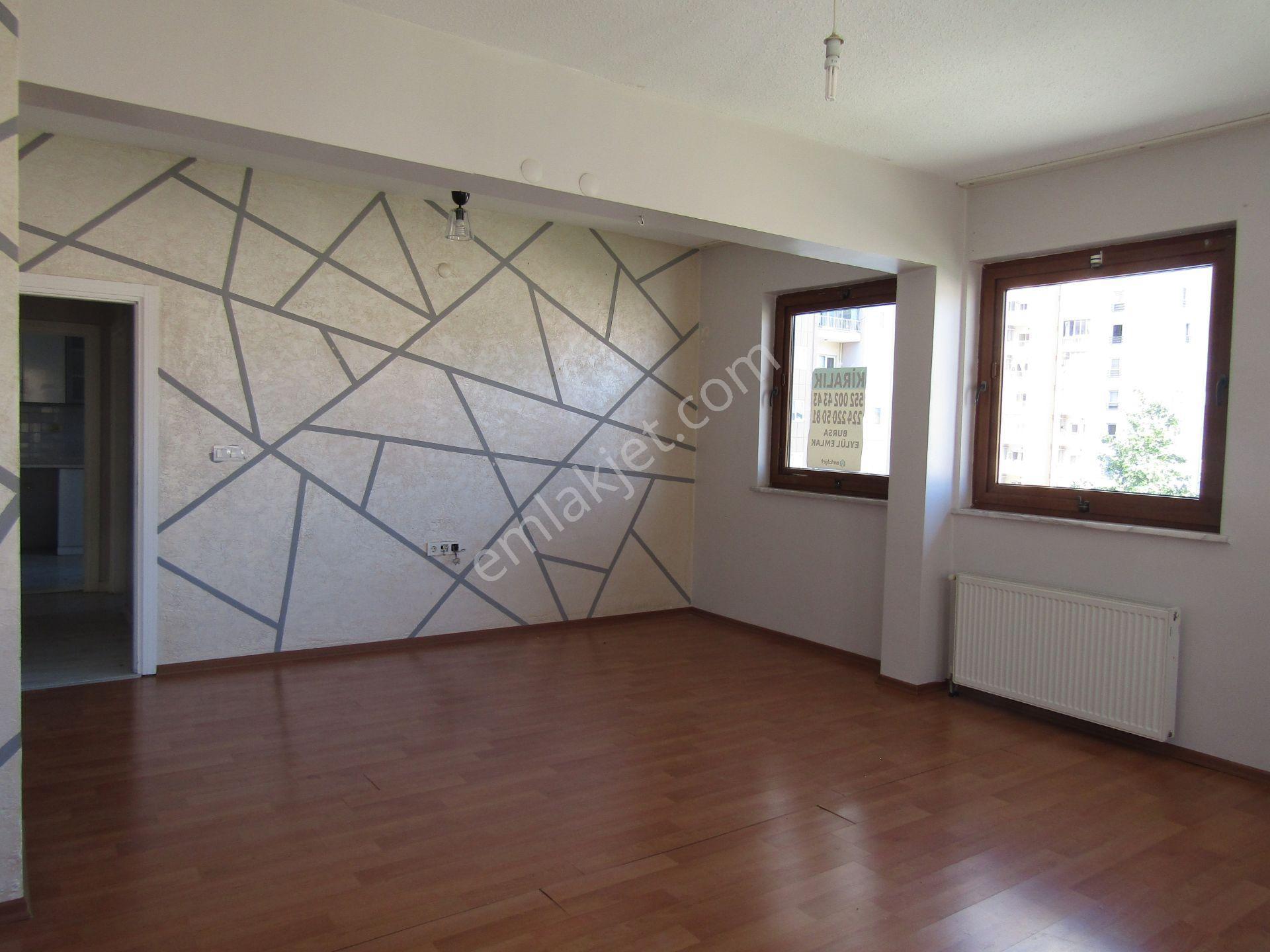 Doğanbey Kısakatlarda 3+1 140m2 3.kat Kombili Balkonlu Kiralık Daire 33bintl - Görsel 20
