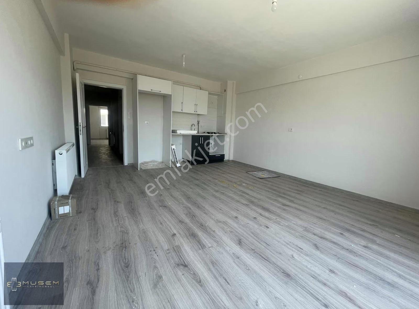 İncirliova Kurtuluş Mahallesinde 2+1 Kiralık Daire - Görsel 2