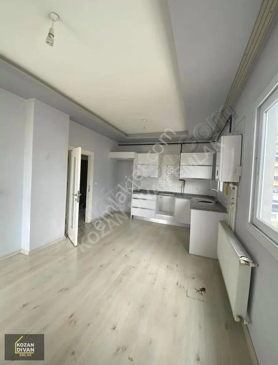 Kozan Divan Emlak'tan Sağlık Meslek Lisesine Komşu Kiralık 3+1 - Görsel 2