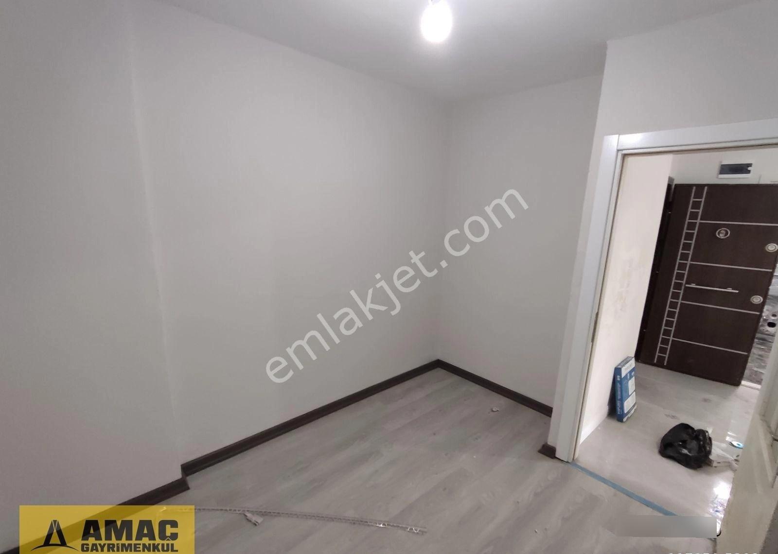 Amaç'tan Kenan Evren Semt Pazarı Yanı Az Katlı İçi Yapılı 3+1 - Görsel 17