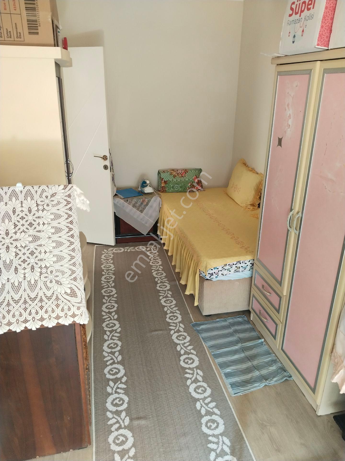 Buca Şirinkapı Mahallesi'nde Doğalgazlı, Balkonlu, Geniş 2+1 Kiralık Daire - Görsel 12