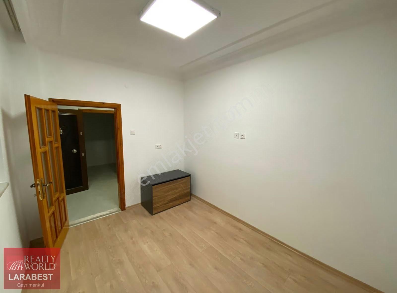 Meydan Kavağında Satılık 1+1 Doğalgazlı Giriş Kat Daire - Görsel 11