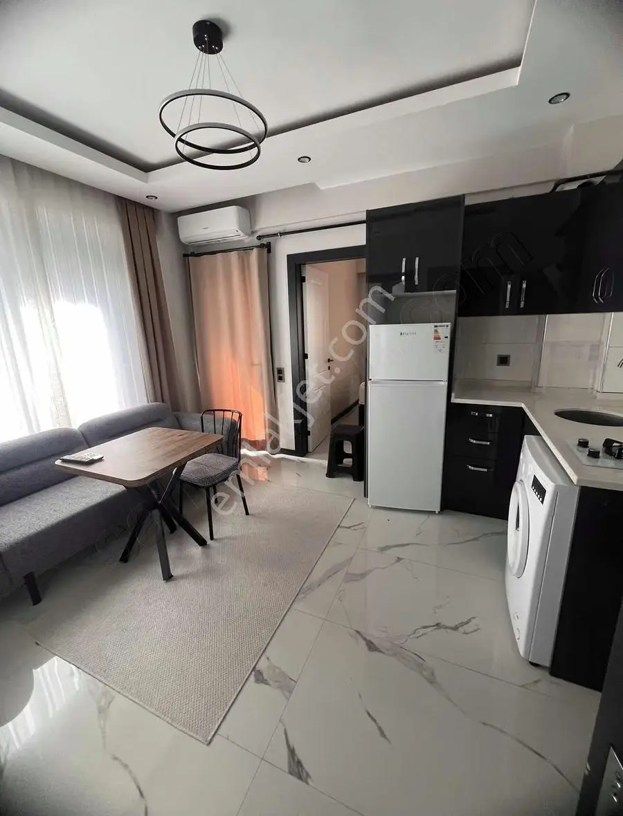 Yunusemre Mh Bursa Cd Sinin Altında 2+1 Kiralık Apart