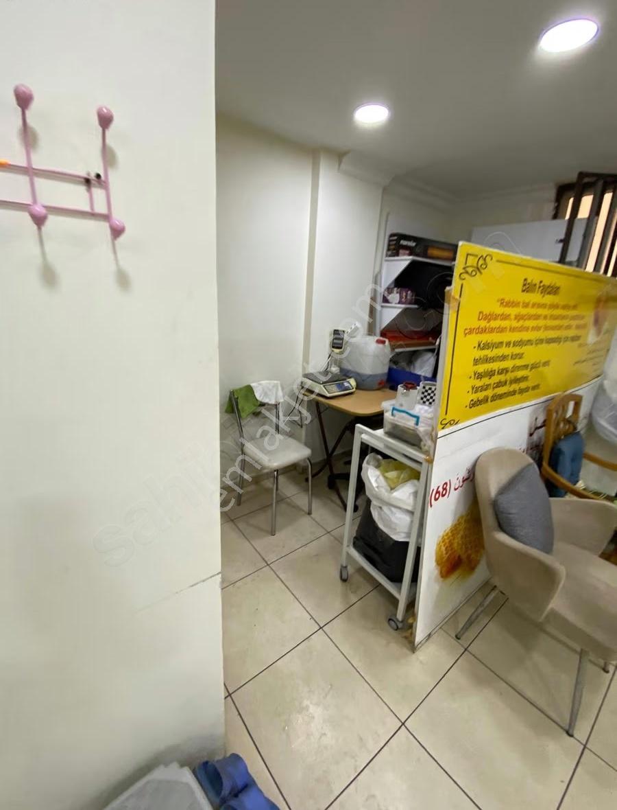 Esenyurt Meydanı'nda Satılık 85m² Dükkan - Görsel 2