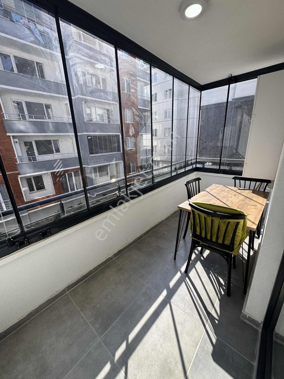 Tramvaya Yakın Geniş Ferah Site İçinde Kiralık 1+1 Eşyalı Daire - Görsel 5