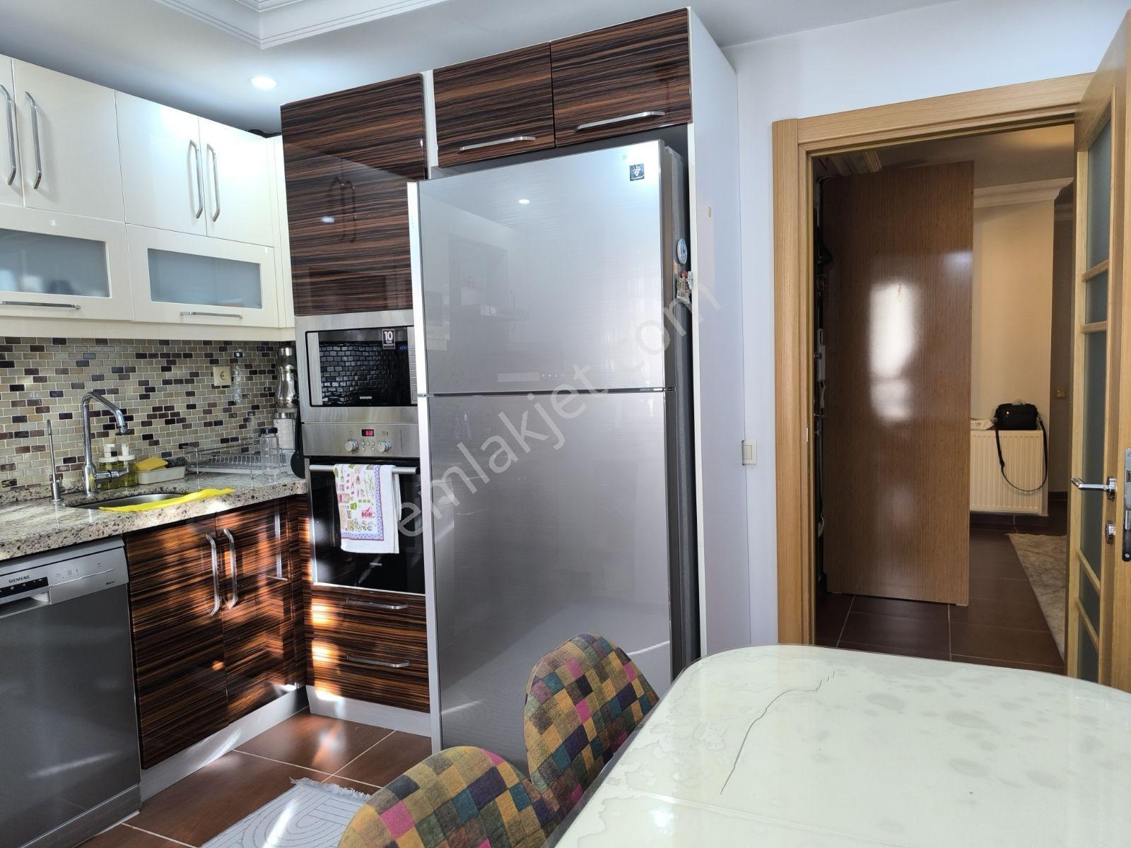 Bayrampaşa Yıldırım'da 224m² 4+2 Dubleks 2 Giriş Teras Asansörlü - Görsel 8