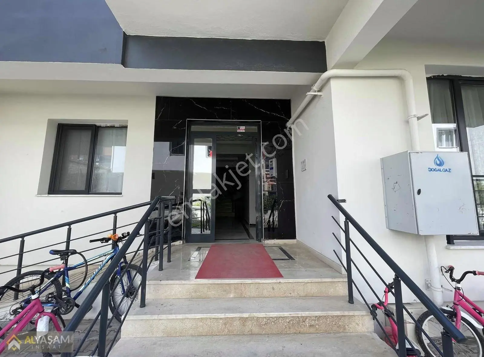 İlyas Mahallesinde Site İçerisinde Satılık Daire - Görsel 2