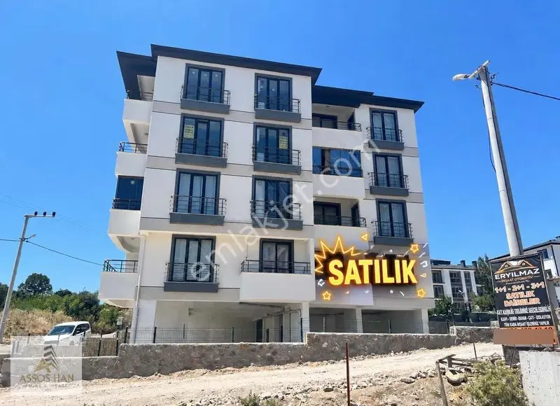 Ayvacık Teras Cafe Üstünde Satılık Sıfır 1+1 Daire
