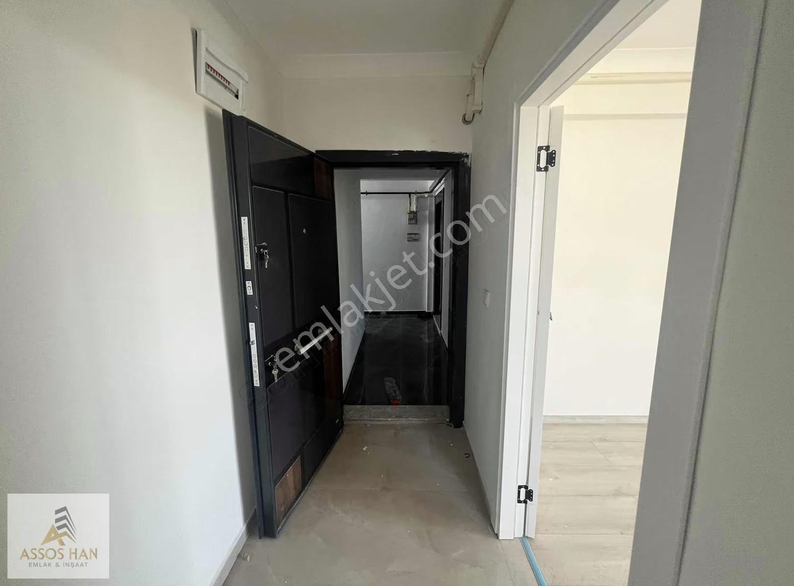 Ayvacık Tersa Cafe Ve Üniversite Üstünde Satılık 2+1 Daire - Görsel 3