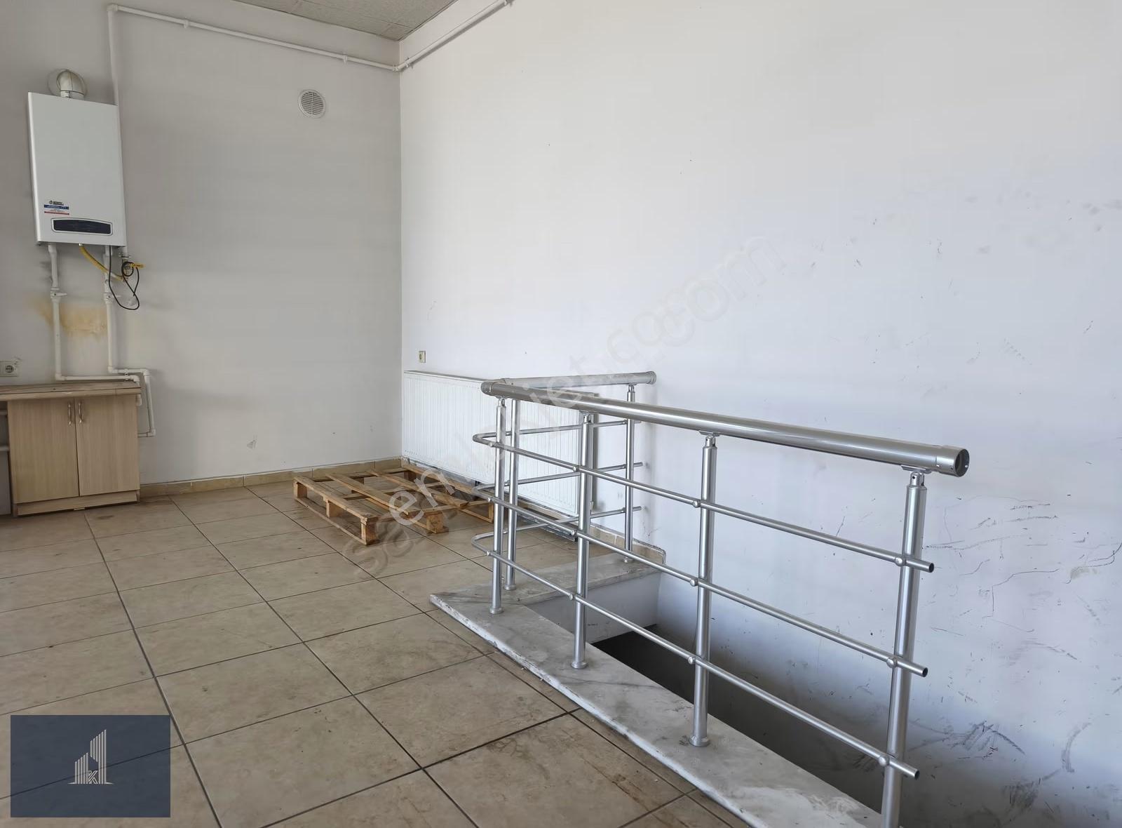 Kadir Dikici'den Gençosman Caddesine Yakını Kiralık Dükkan-depo - Görsel 35