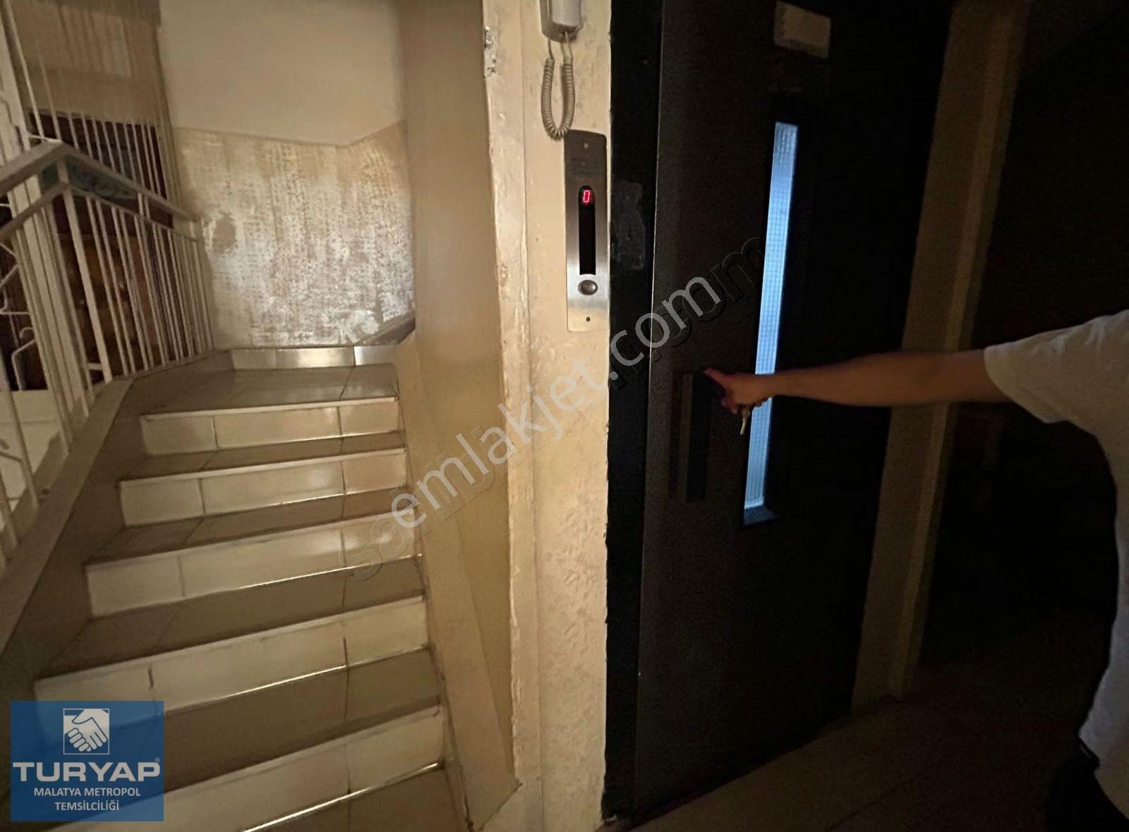 Turyap Metropol'den Üçgenpark Karşısında 3+1 Kiralık Daire - Görsel 6