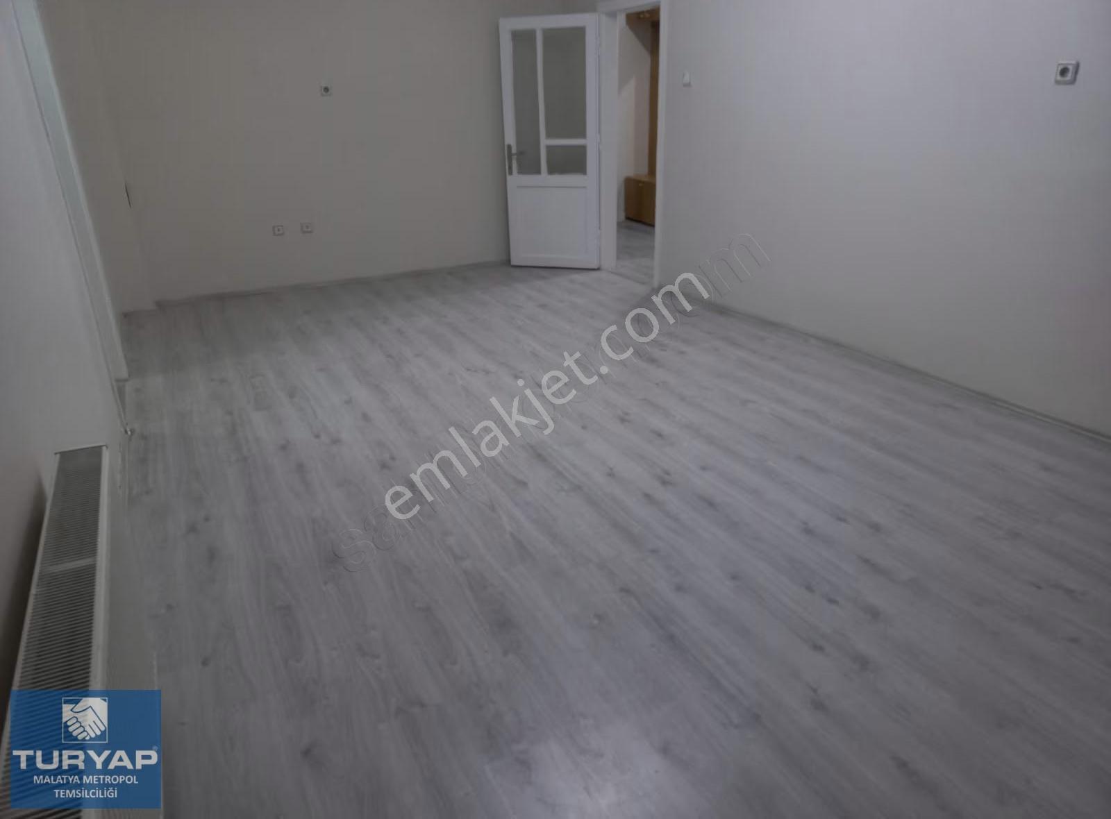 Turyap Metropol'den Üçgenpark Karşısında 3+1 Kiralık Daire - Görsel 23
