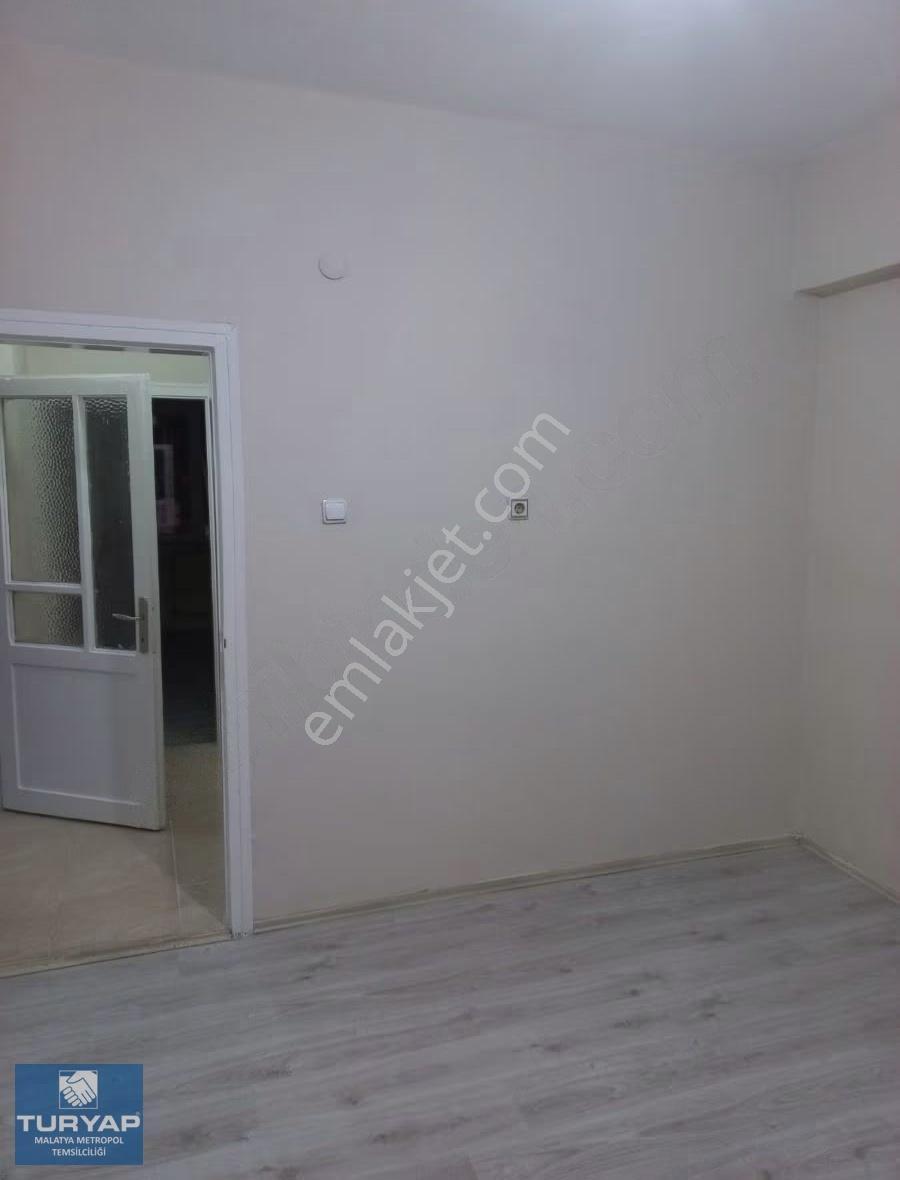 Turyap Metropol'den Üçgenpark Karşısında 3+1 Kiralık Daire - Görsel 29