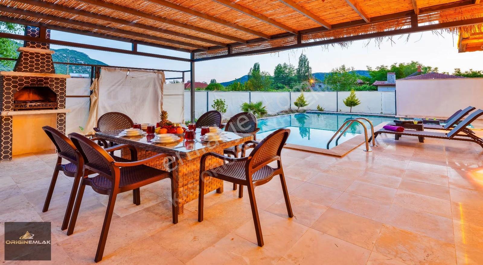 Kalkan'da Doğa İçerisinde Muhafazakar ,lüks Kiralık Villa - Görsel 25