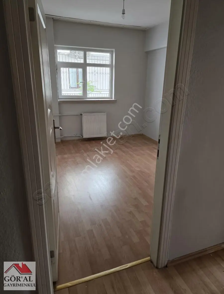Göral Emlak 2+1 Balkonlu Arakat Konumun Da Polis Evi Yakını - Görsel 2