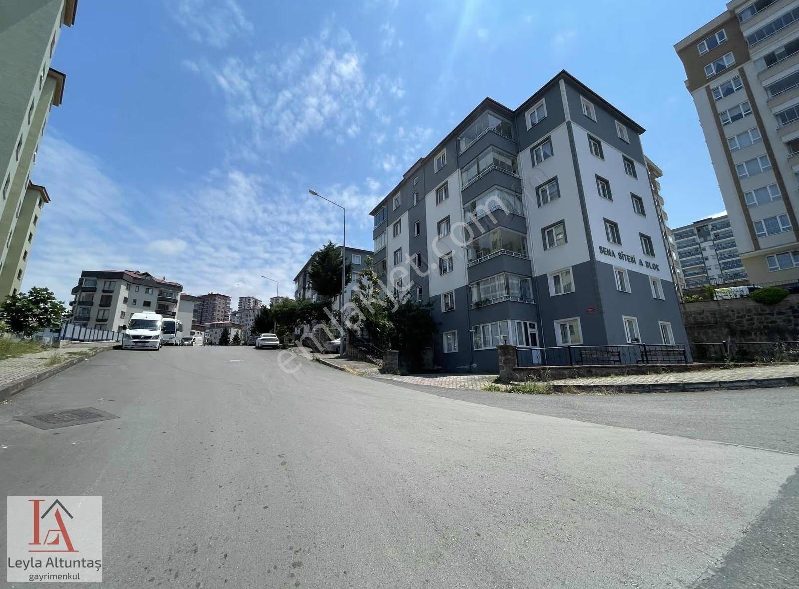Aydınlıkevlerde Masrafsız Geniş Satılık 3+1 Daire. - Görsel 4
