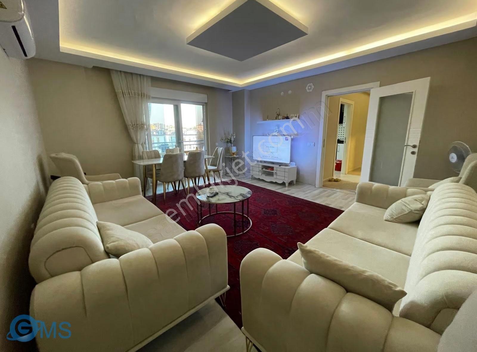 Hüsnü Karakaş'ta Havuzlu Sitede Full Eşyalı 100 M² 2+1