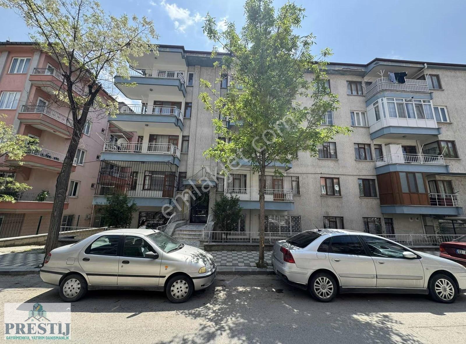 Şehir Merkezinde Afjetli Ve Doğalgazlı Masrafsız Daire