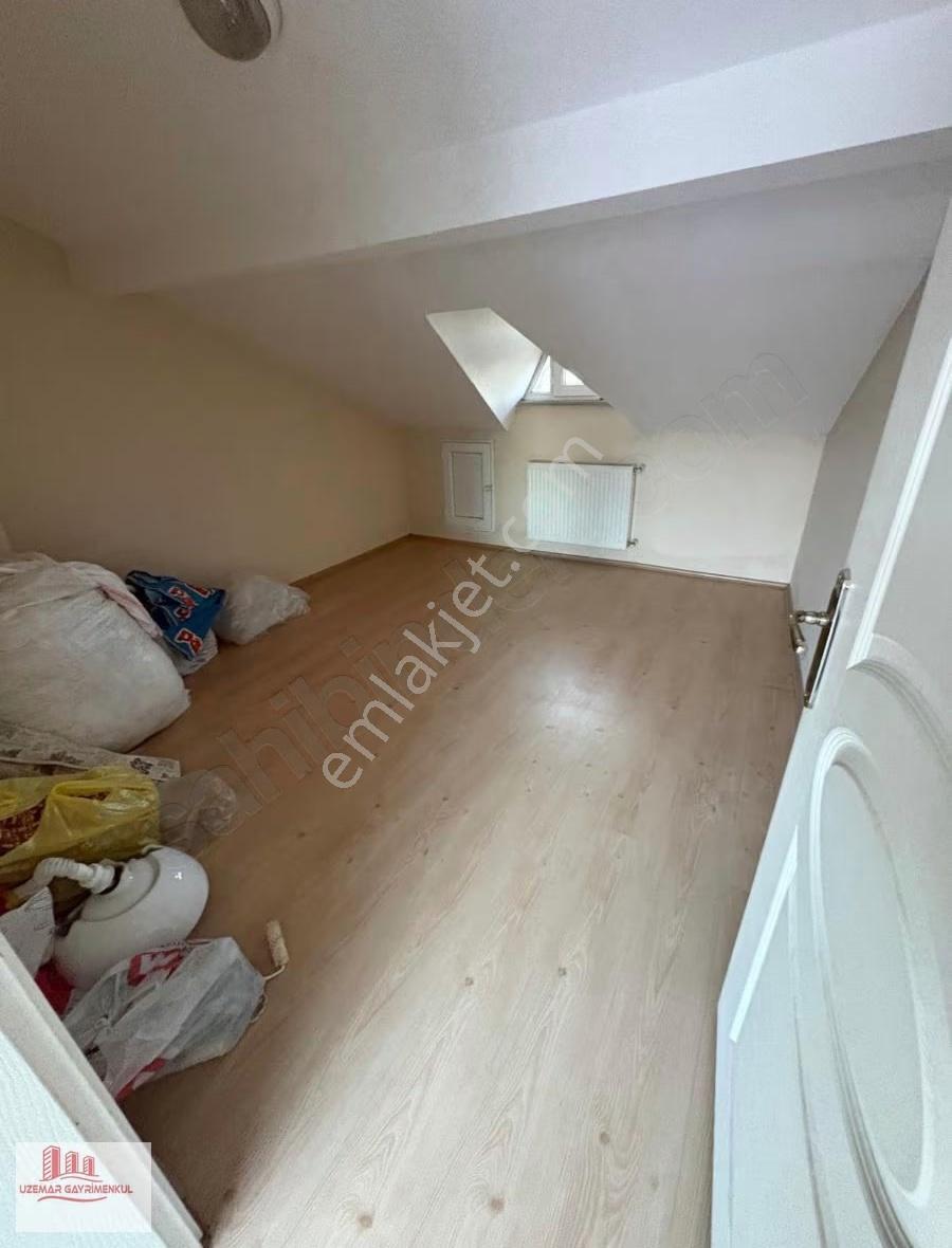 Uzemar'dan Bağcılar Göztepe Kiralık Daire Çatı Kat - Görsel 8